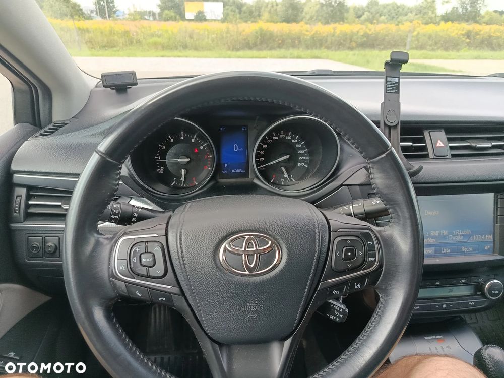Toyota Avensis 2.0 Prestige MS - 11