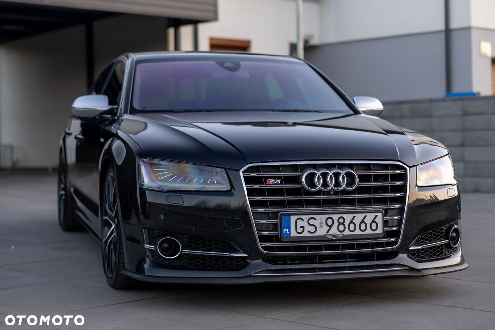 Audi S8 - 3