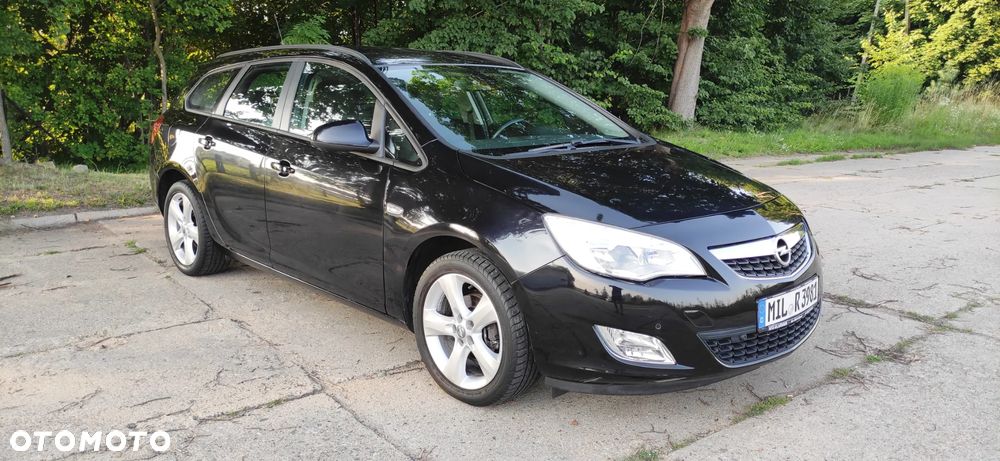 Opel Astra 1.6 ECOFLEX Start/Stop Edition - 2