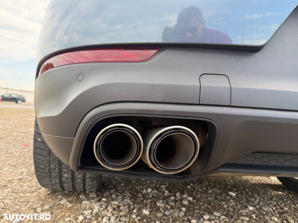 Porsche Cayenne Coupe - 17