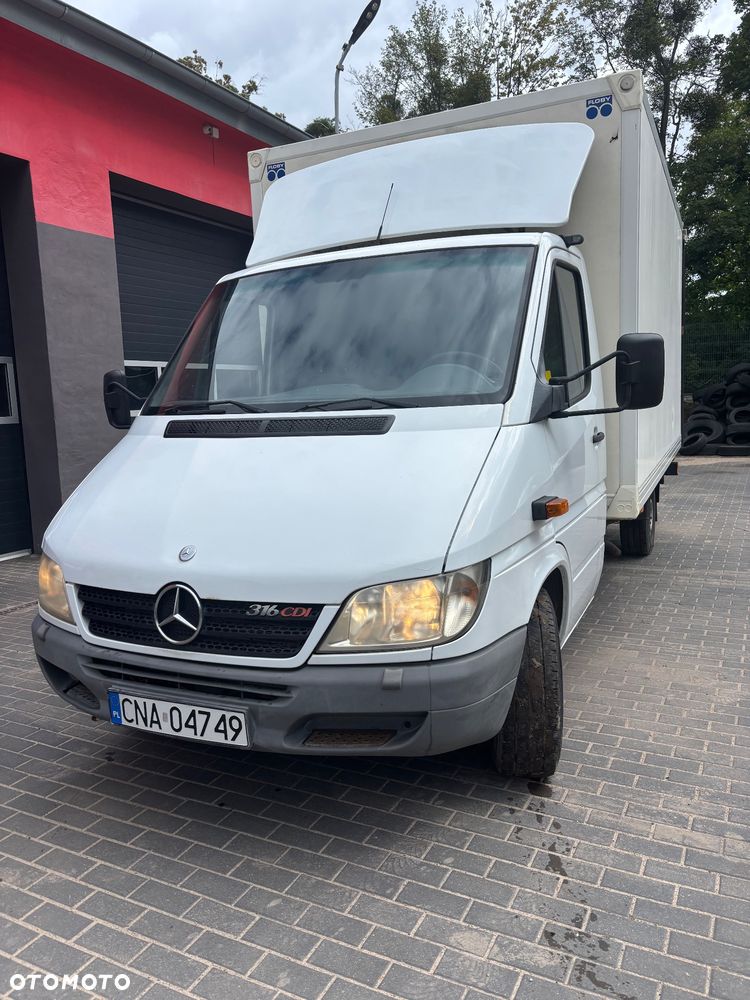 Mercedes-Benz Sprinter - 1