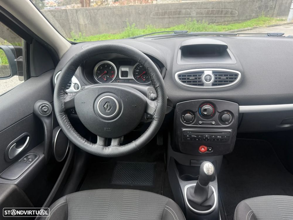 Renault Clio Break 1.5 dCi Dynamique - 17