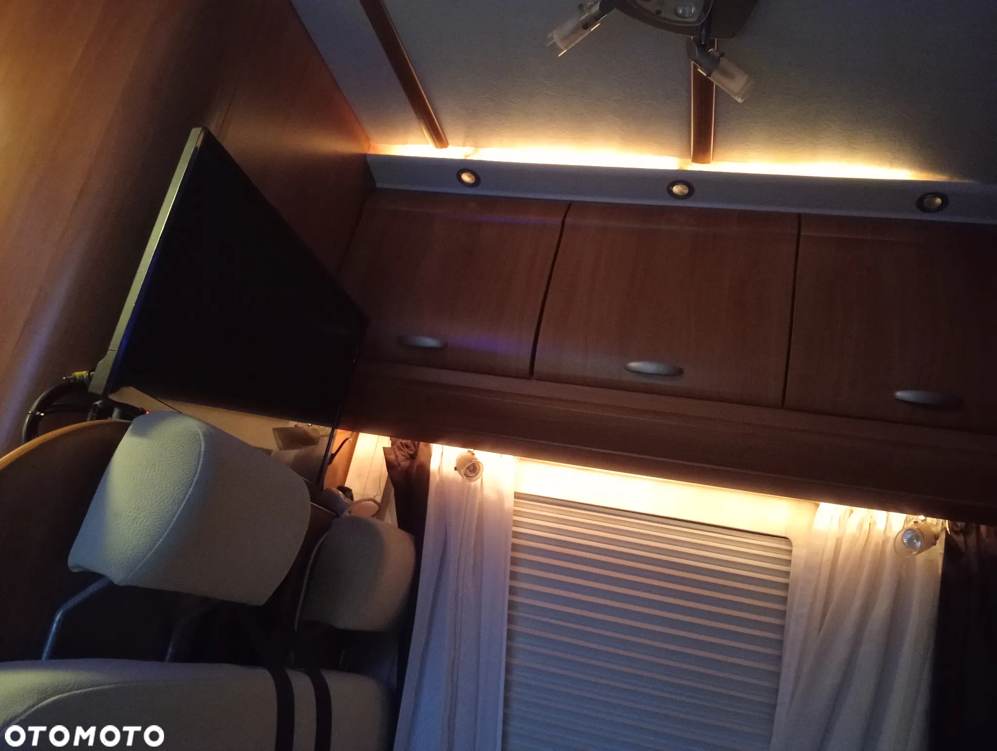Ford Transit - 11
