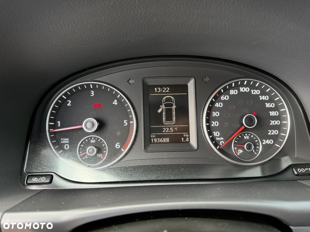 Volkswagen Touran 1.6 TDI DPF Highline - 23