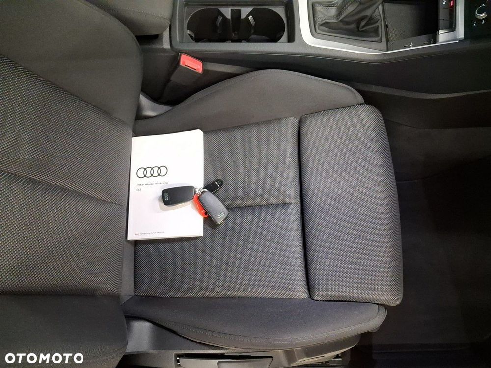 Audi Q3 - 24