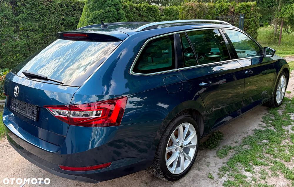 Skoda Superb 1.8 TSI DSG SportLine - 10
