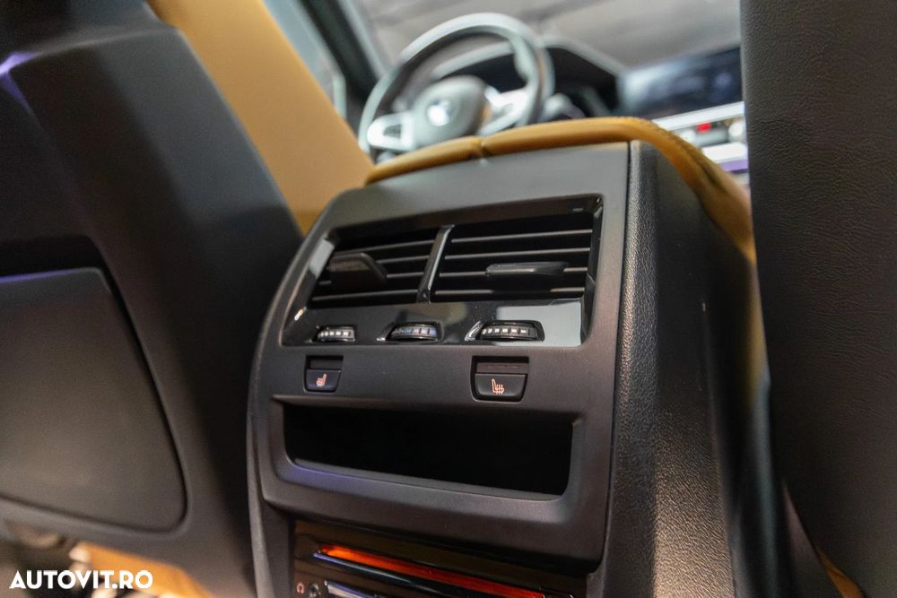 BMW X6 M M50i - 25