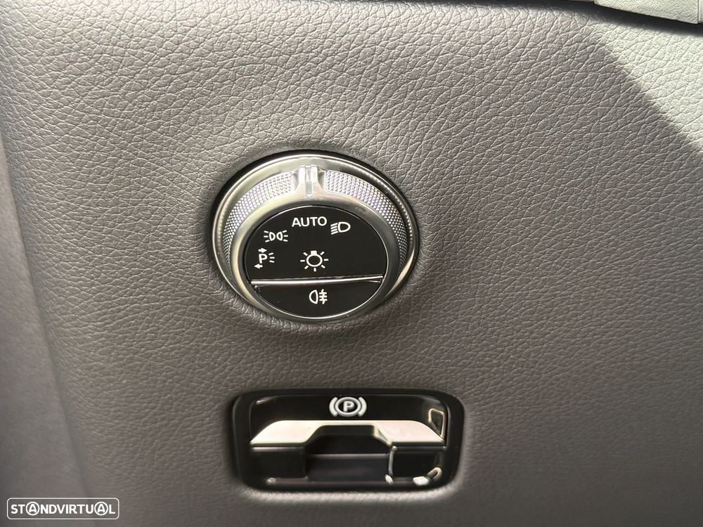 Mercedes-Benz GLC 300 de Coupe 4Matic - 34