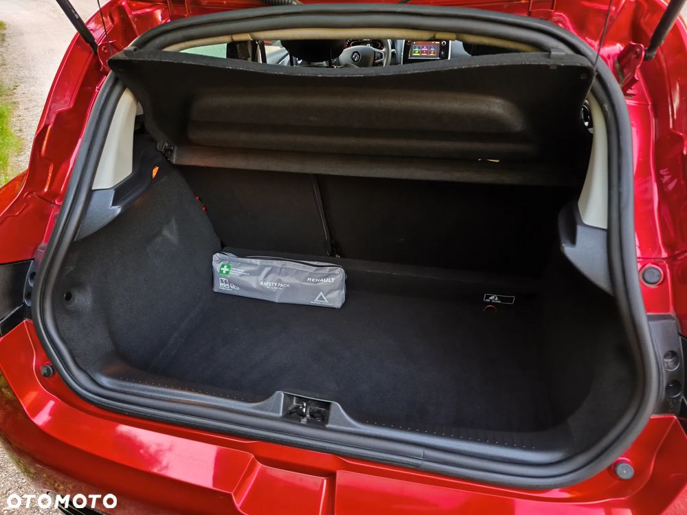 Renault Clio TCe 90 Limited - 23