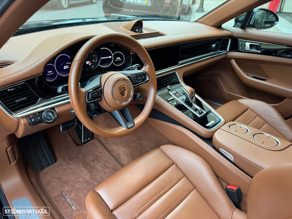 Porsche Panamera Sport Turismo 4S E-Hybrid - 2