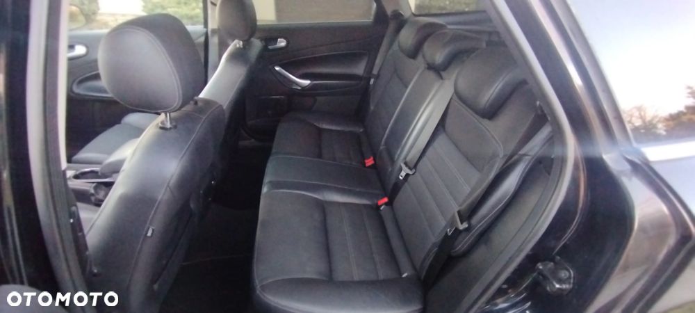 Ford Mondeo - 10
