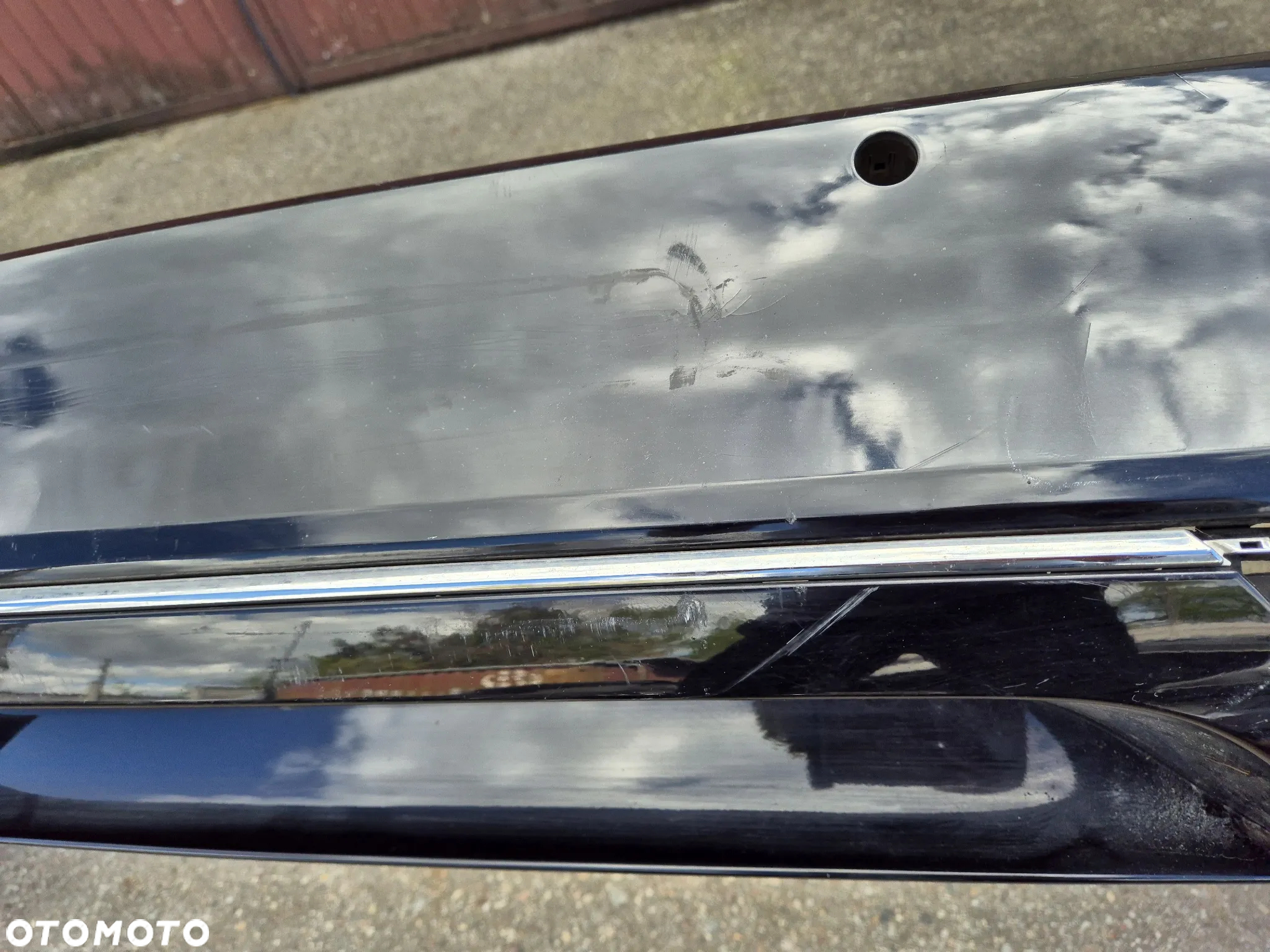 VW Passat B8 kombi HighLine 14- zderzak tylny ślizg chrom 3G9 - 3