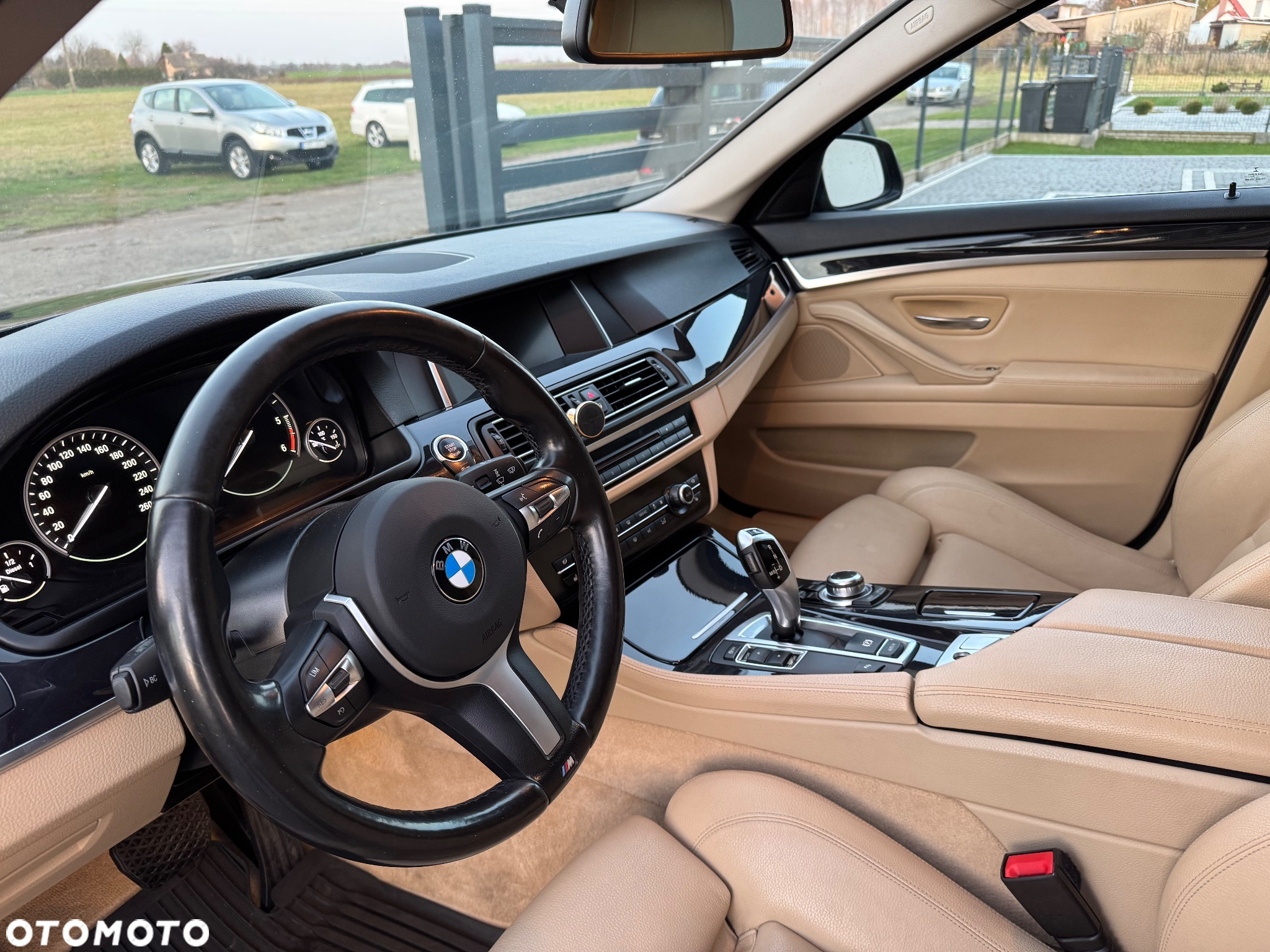 BMW Seria 5 520d Sport Line - 11