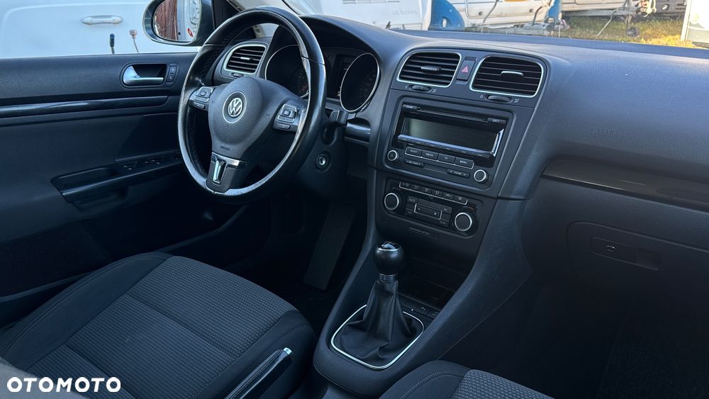 Volkswagen Golf 1.6 TDI BMT Comfortline - 12