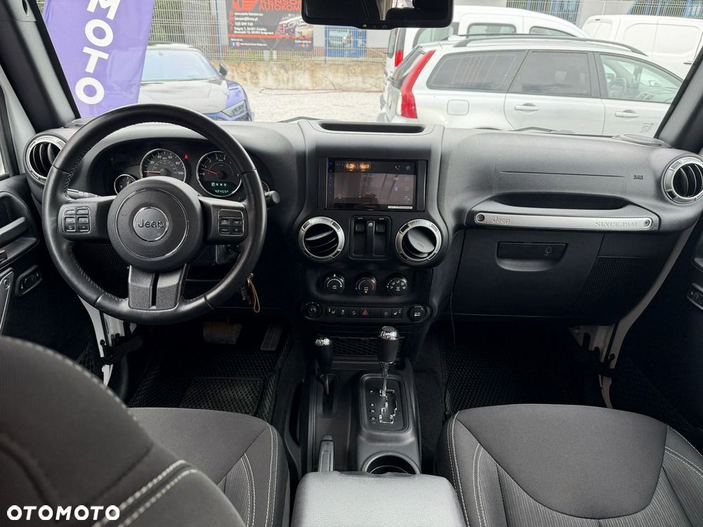 Jeep Wrangler 3.6 Sahara - 30