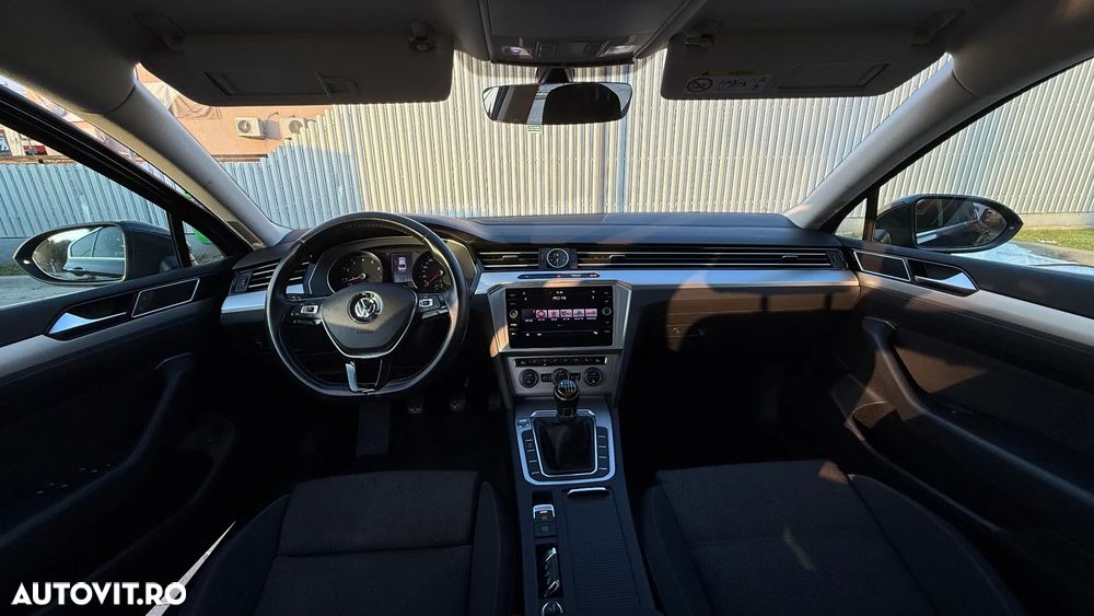 Volkswagen Passat 1.4 TSI ACT Comfortline - 12