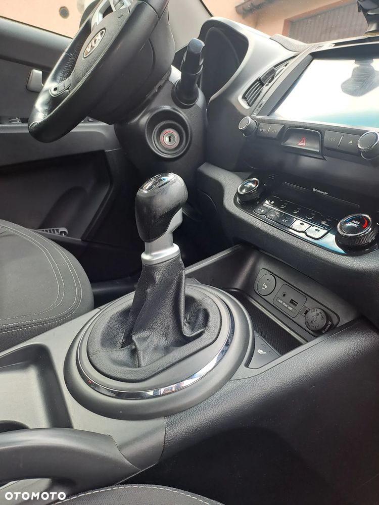 Kia Sportage 2.0 CRDI XL - 19