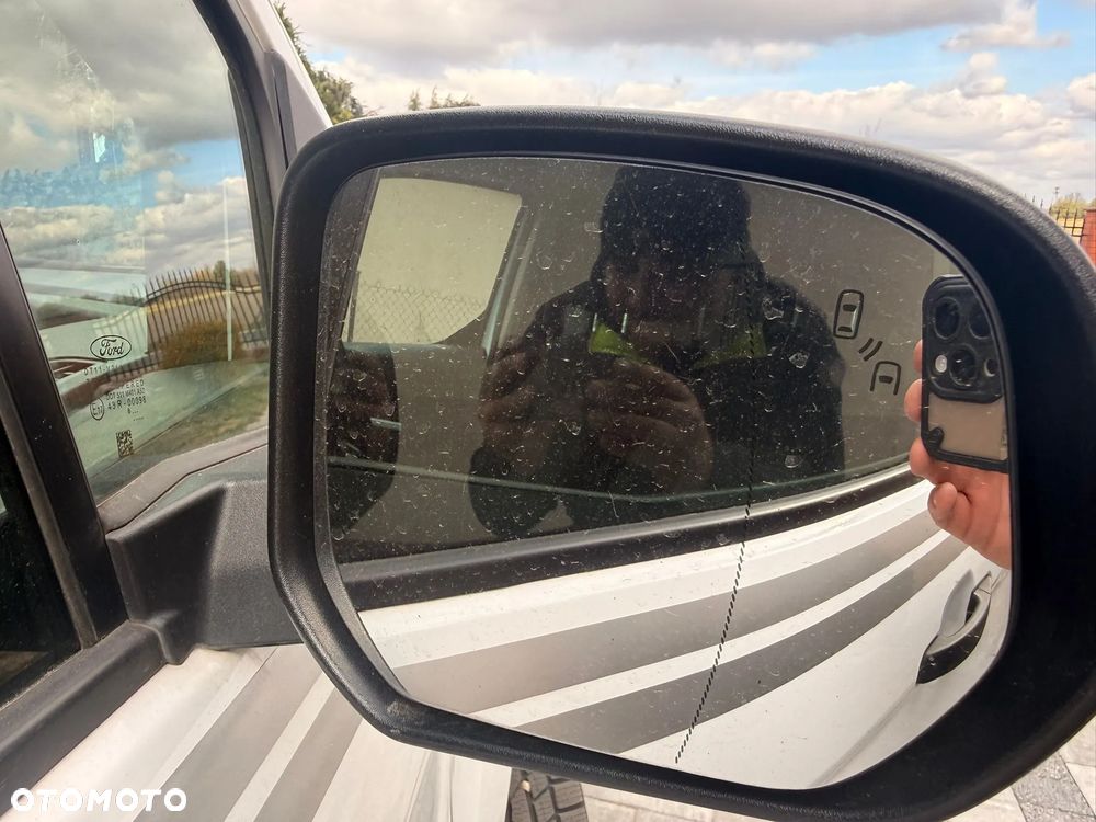 Ford Transit Connect L2 - 12