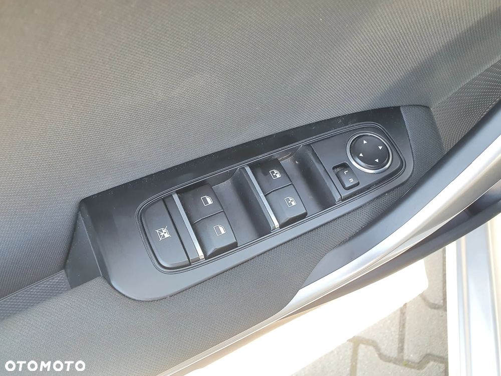 Kia Ceed 1.5 T-GDI M DCT - 30