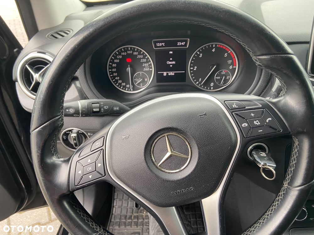 Mercedes-Benz Klasa B 180 CDI - 21