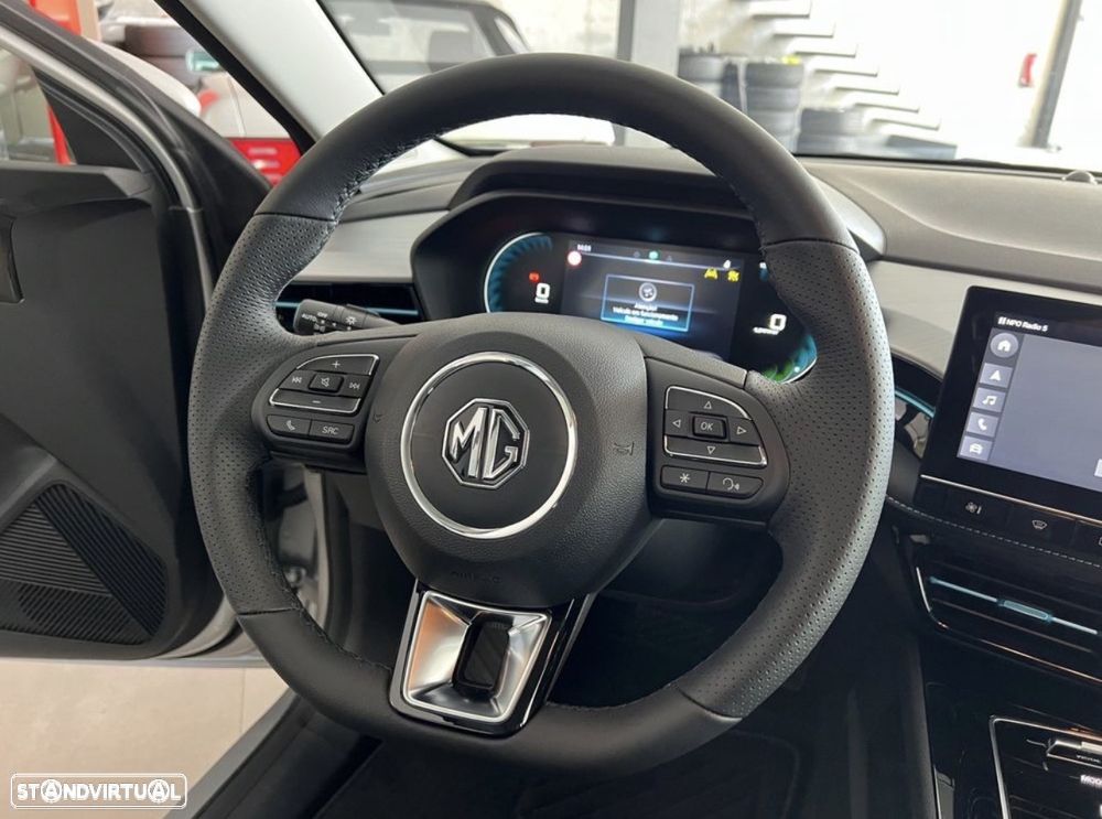 MG MG5 5 Maximal Comfort - 17