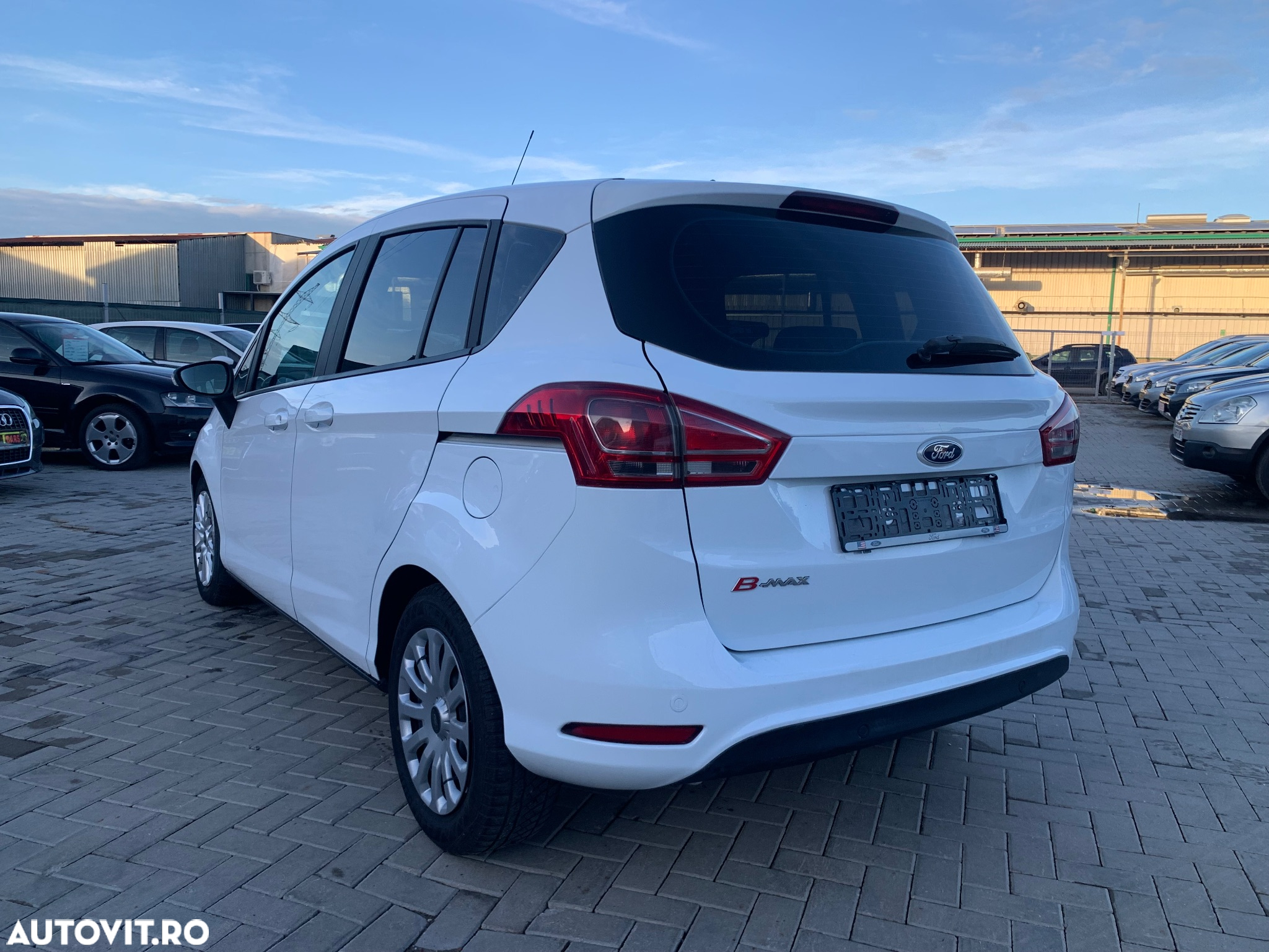 Ford B-Max 1.5 TDCi Ambiente - 3