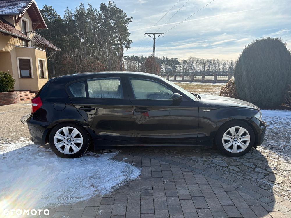 BMW Seria 1 118d DPF - 4