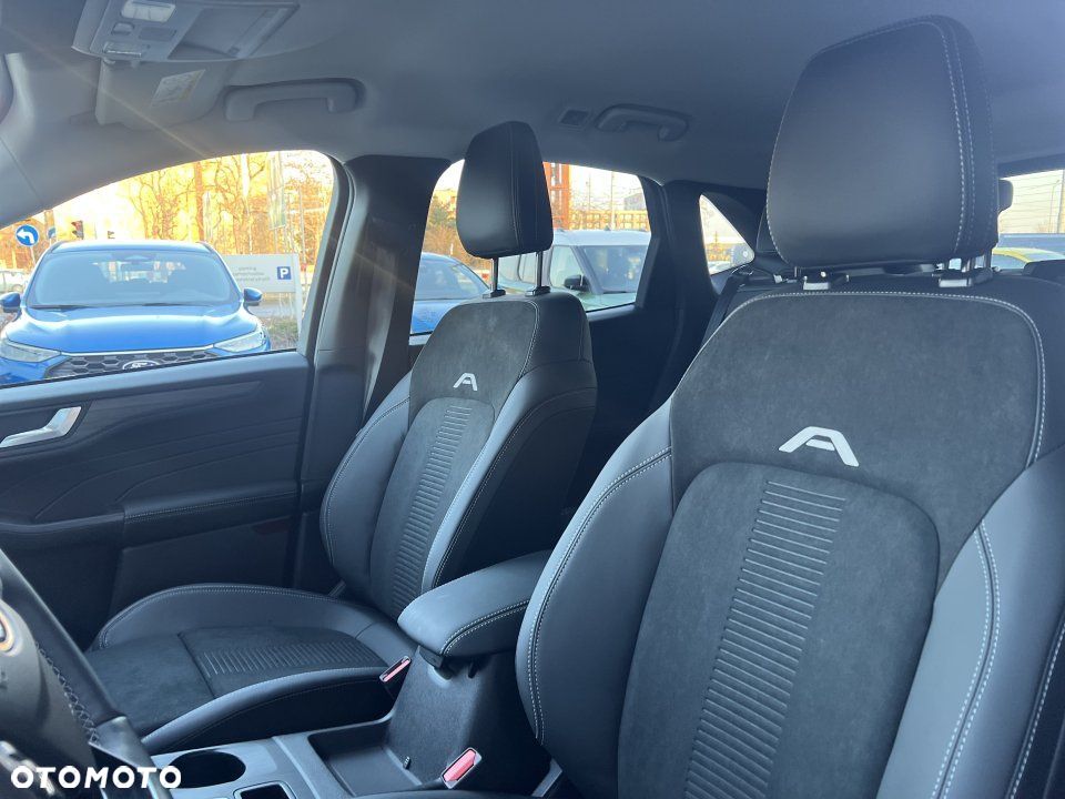 Ford Kuga - 13