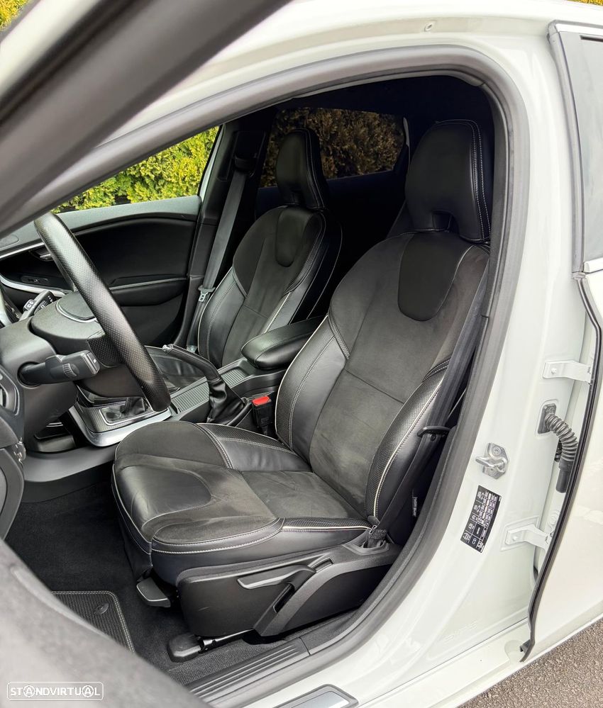 Volvo V40 2.0 D2 R-Design - 5