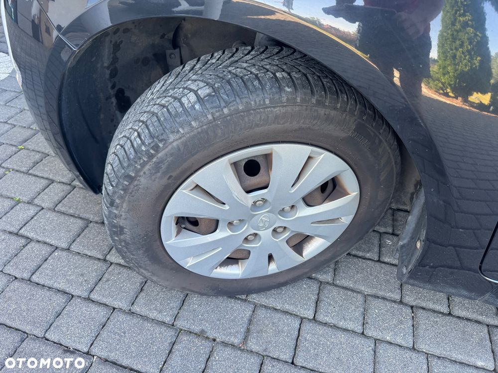 Hyundai ix20 1.4 Premium - 14