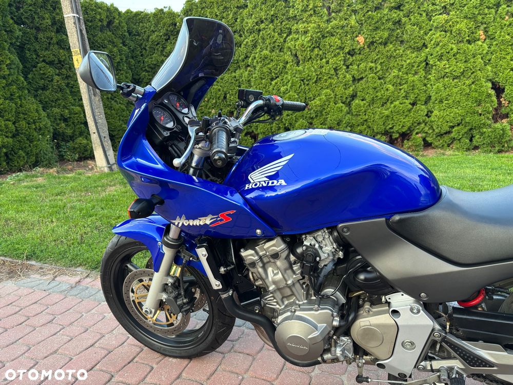 Honda Hornet - 20