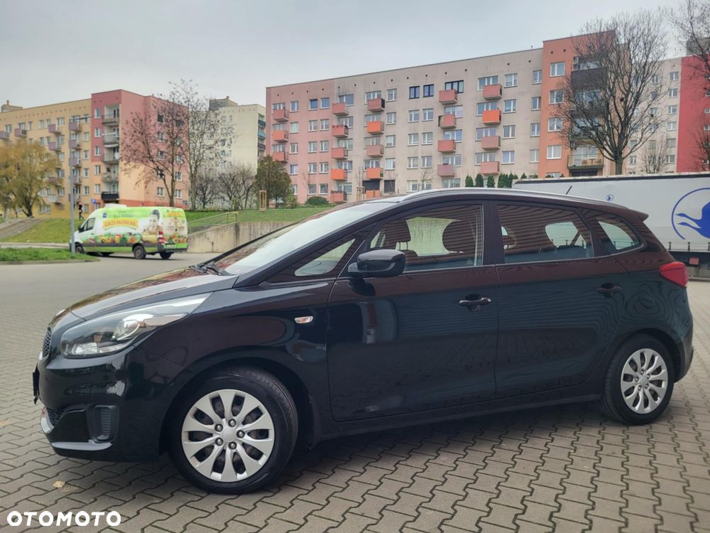 Kia Carens 1.7 CRDi 115 Dream-Team Edition - 3