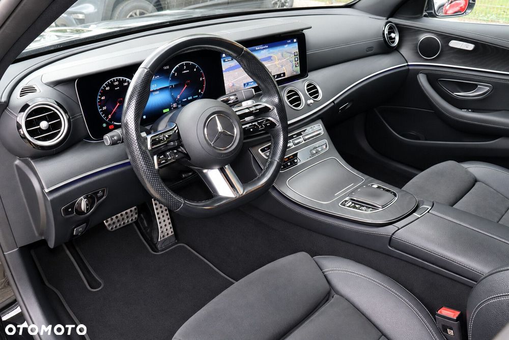 Mercedes-Benz Klasa E - 9
