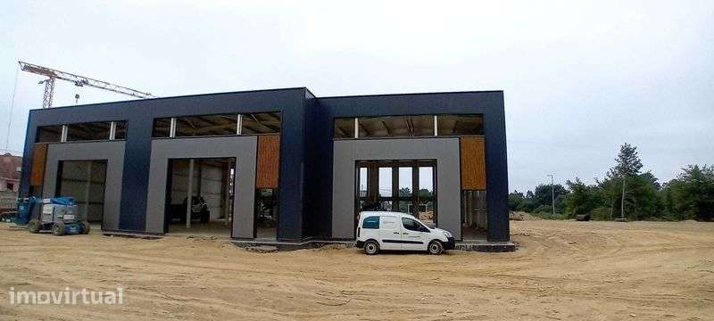 Armazéns Lanheses - Polo Industrial Lanheses - Grande imagem: 2/4