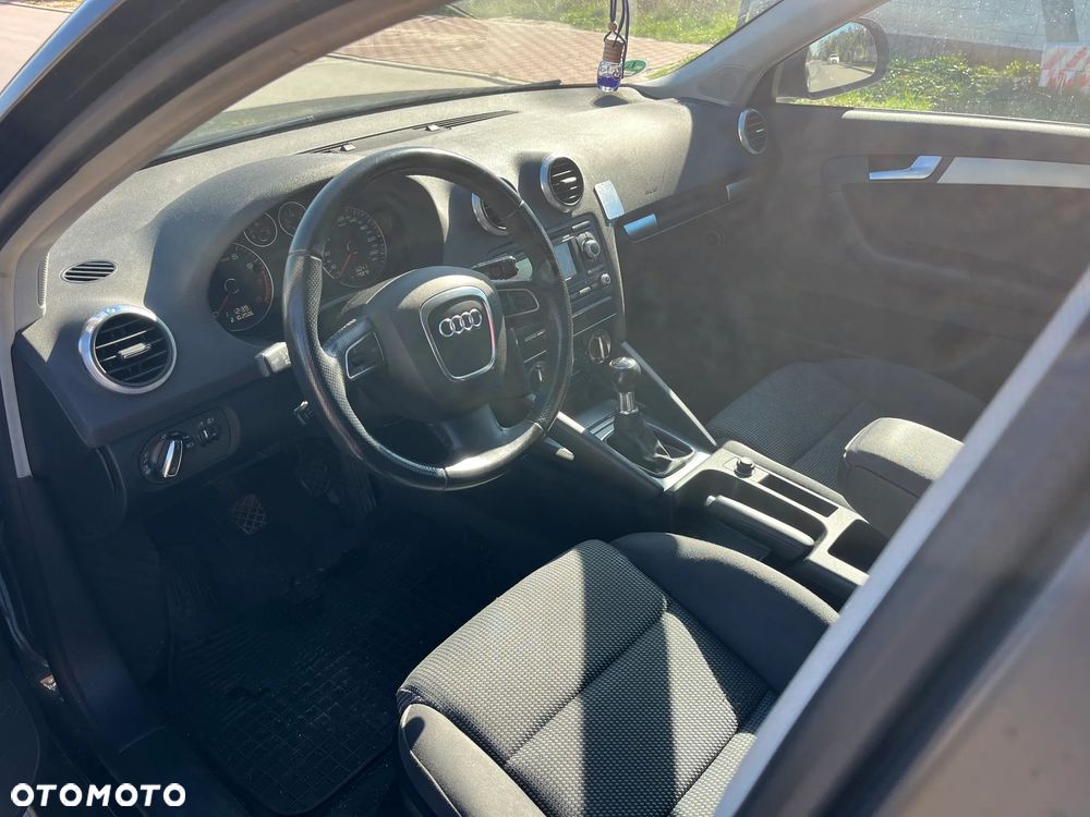 Audi A3 Sportback 1.8 TFSI Attraction - 7