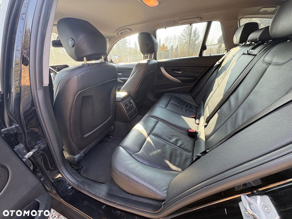 BMW Seria 3 320i Advantage - 7