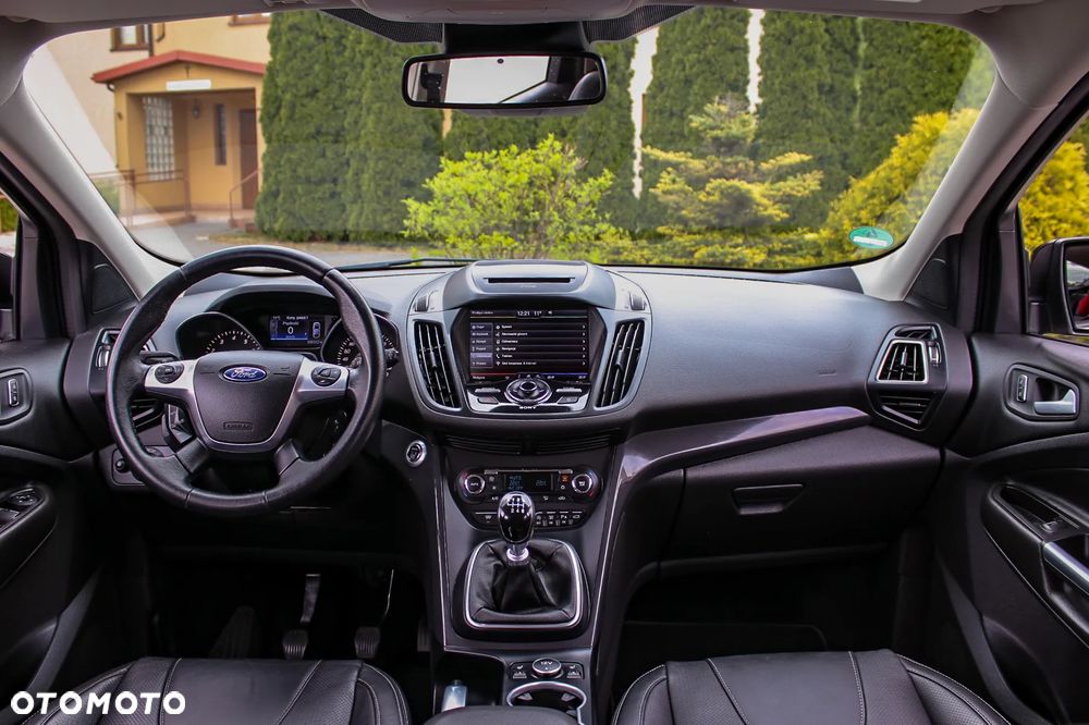 Ford Kuga 1.5 EcoBoost 2x4 Titanium - 17