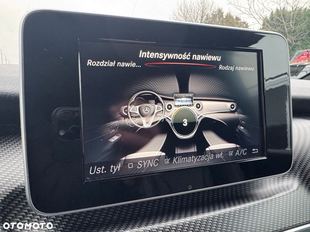 Mercedes-Benz Klasa V - 35