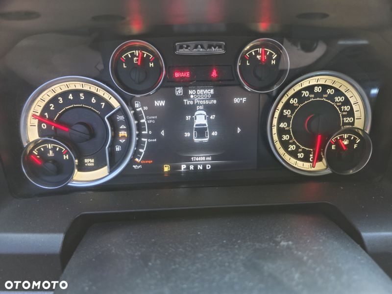 RAM 1500 - 10