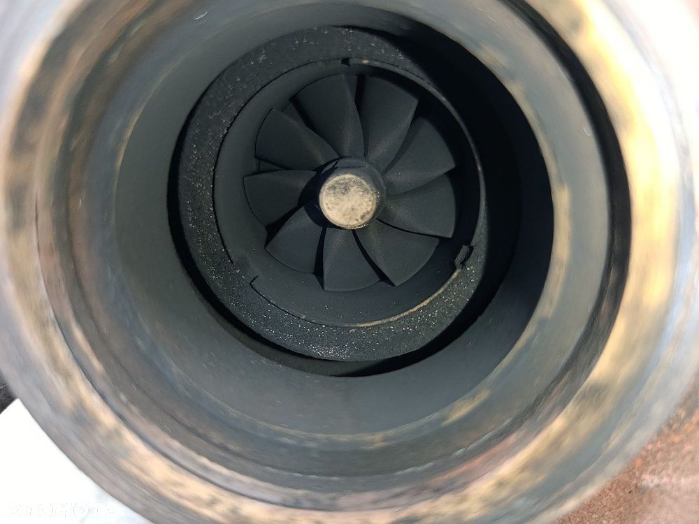 TURBINA Z KOLEKTOREM VW GOLF V 03G253014M  BV39A-0072  KKK 1.9 TDI - 8