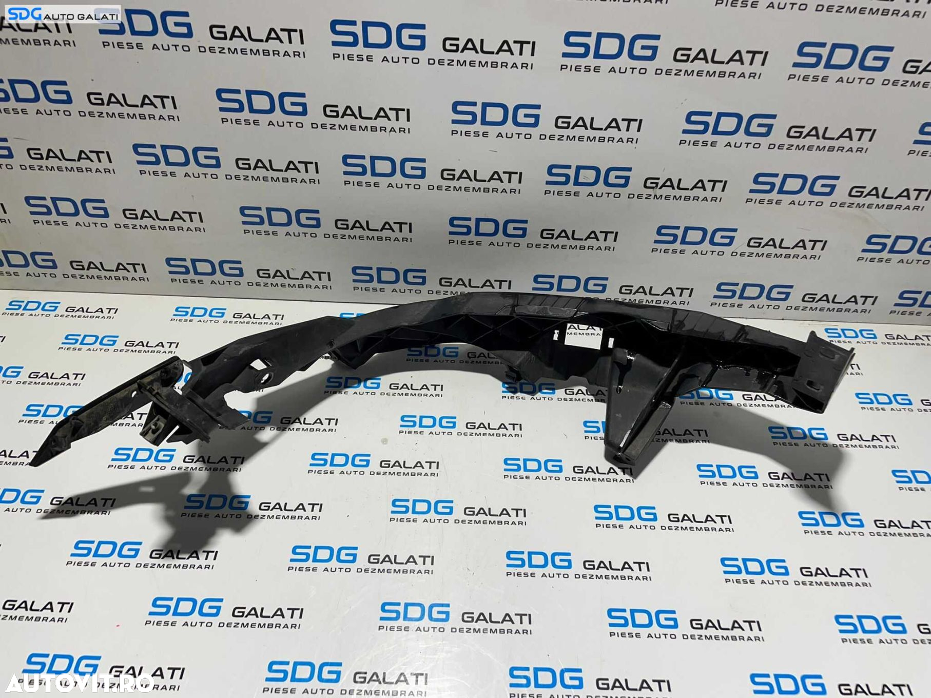 Suport Far Stanga BMW Seria 3 E90 E91 2004 - 2011 Cod 51647116707 7116707 [L2694] - 2