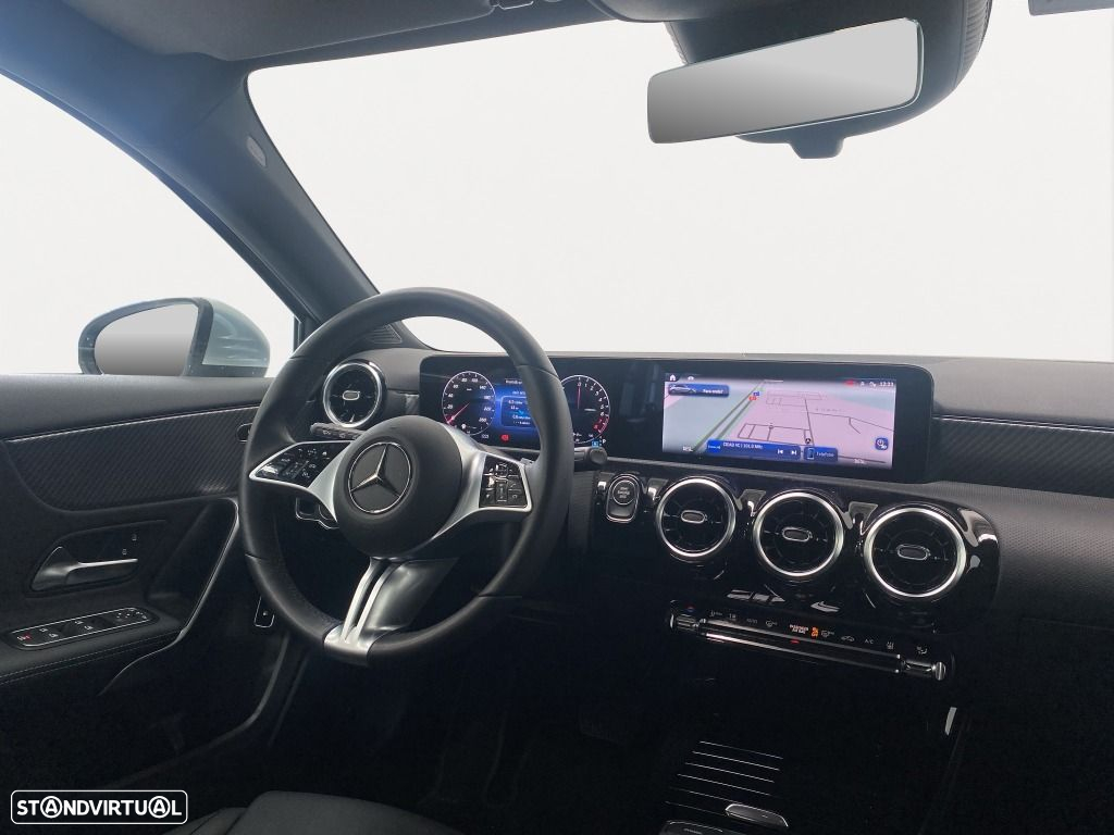 Mercedes-Benz A 250 e - 12