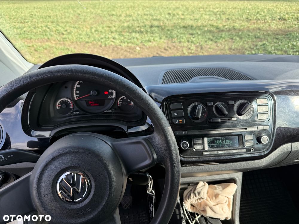 Volkswagen up! 1.0 move CityLine - 12