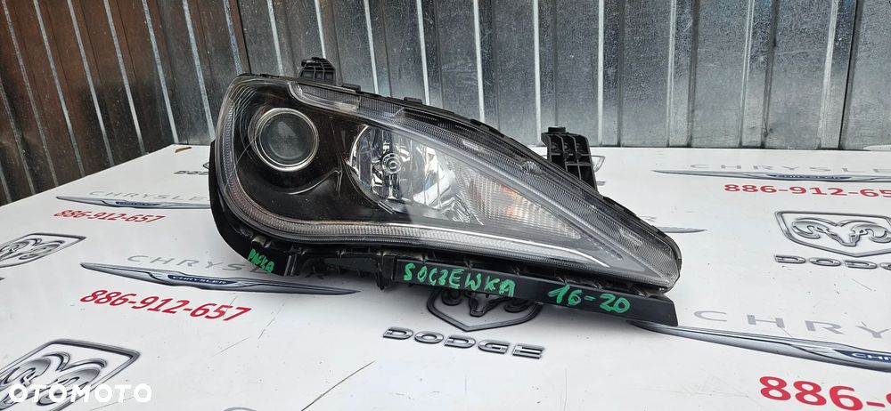 Chrysler Pacifica 2016- Reflektor prawy Lampa prawa  68370844AB  LED SOCZEWKA - 7