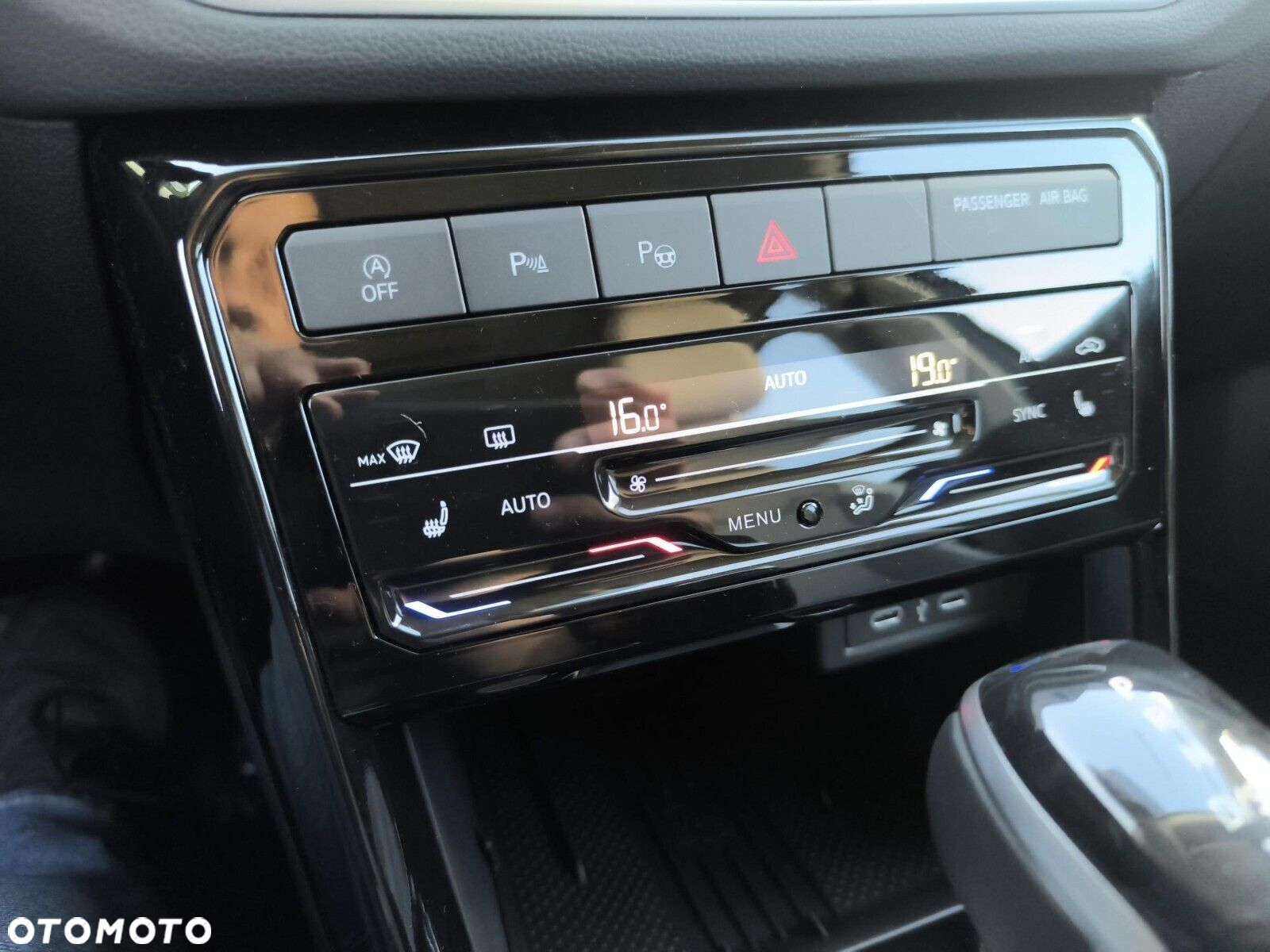 Volkswagen T-Cross - 39