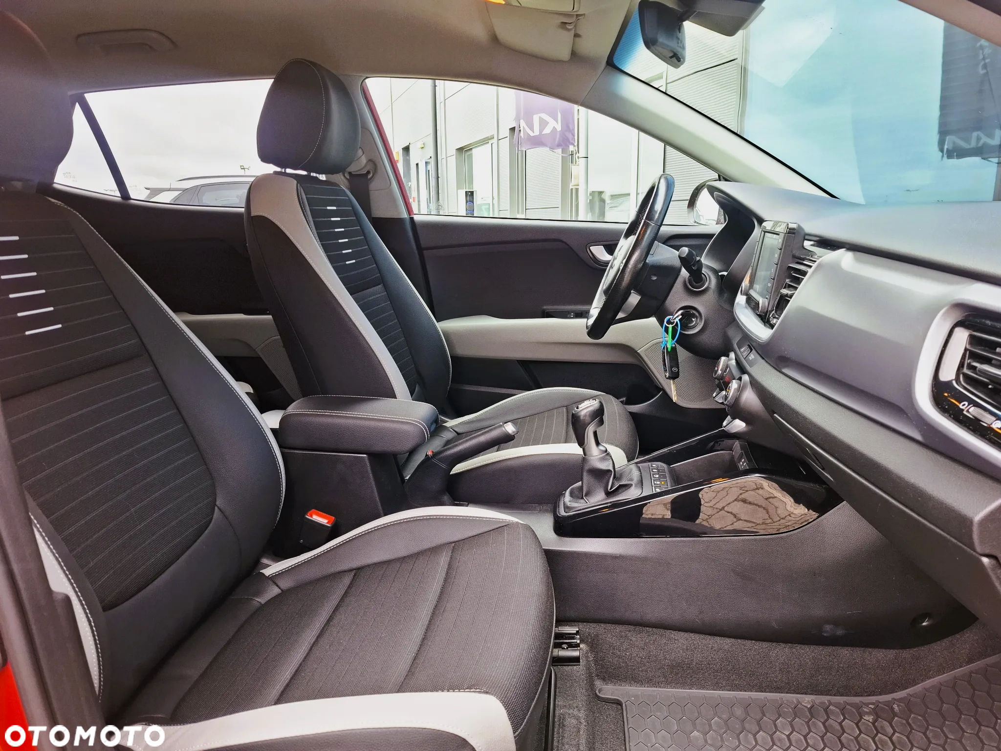 Kia Stonic 1.4 L - 16