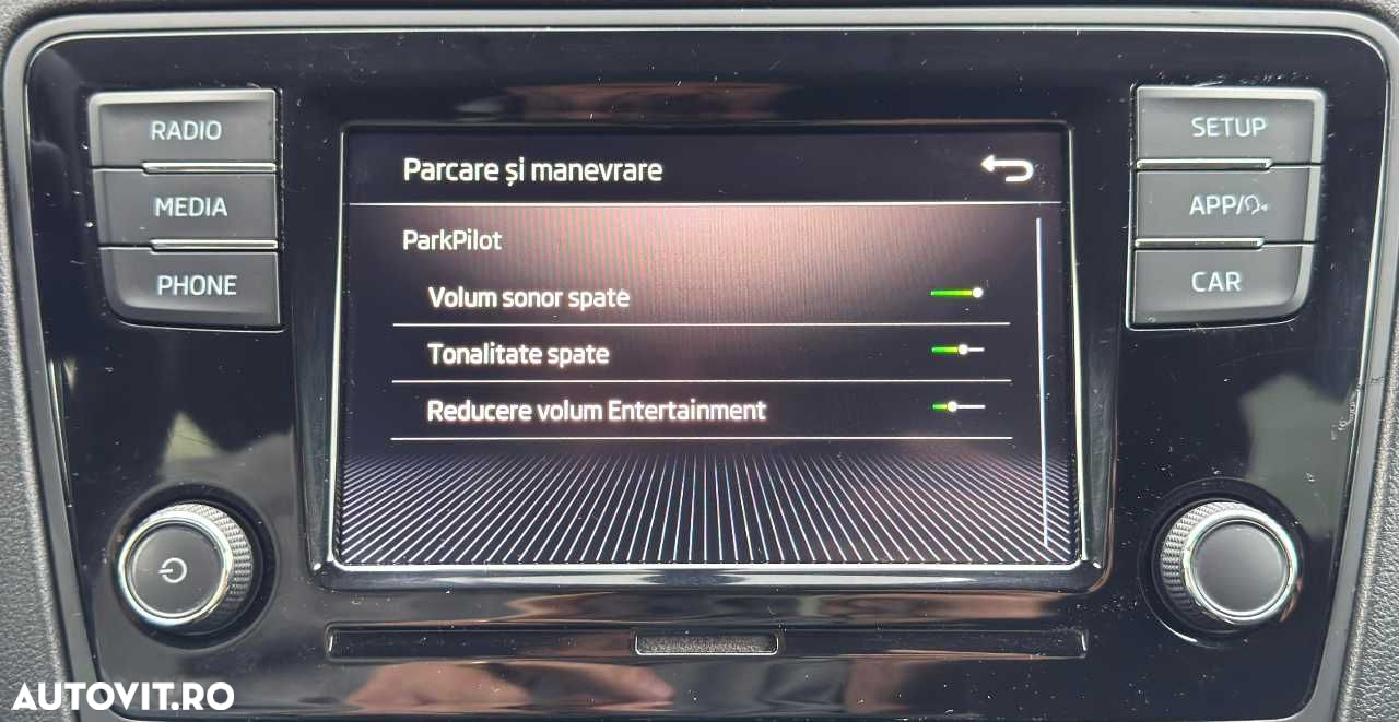 Skoda RAPID 1.4 TDI Active DSG - 28