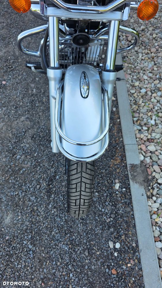 Suzuki Intruder - 34