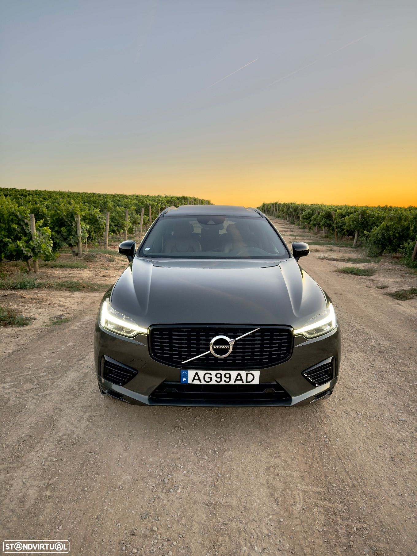 Volvo XC 60 2.0 T6 PHEV R-Design AWD - 1
