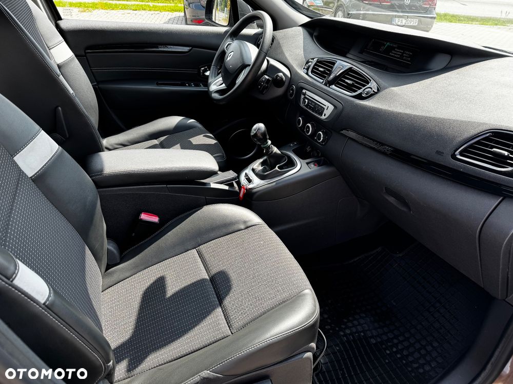 Renault Scenic - 8